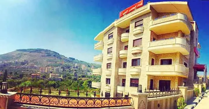 فندق كفرون الكبير — طرطوس